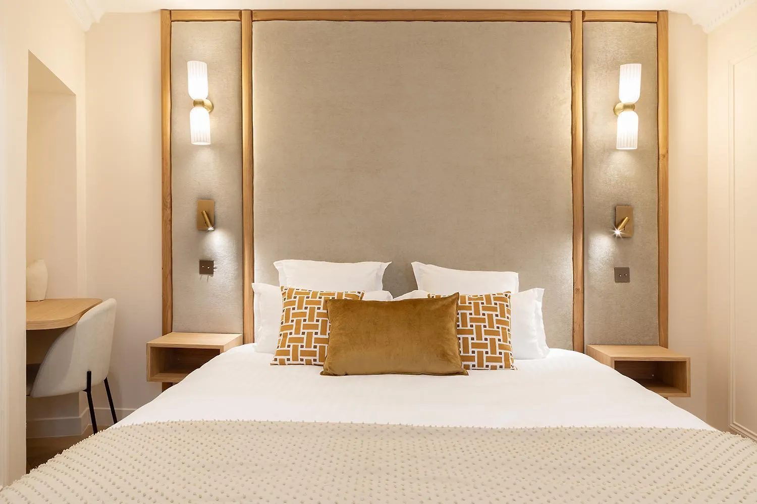 Pick A Flat's With Services In Opera Apartment Paris