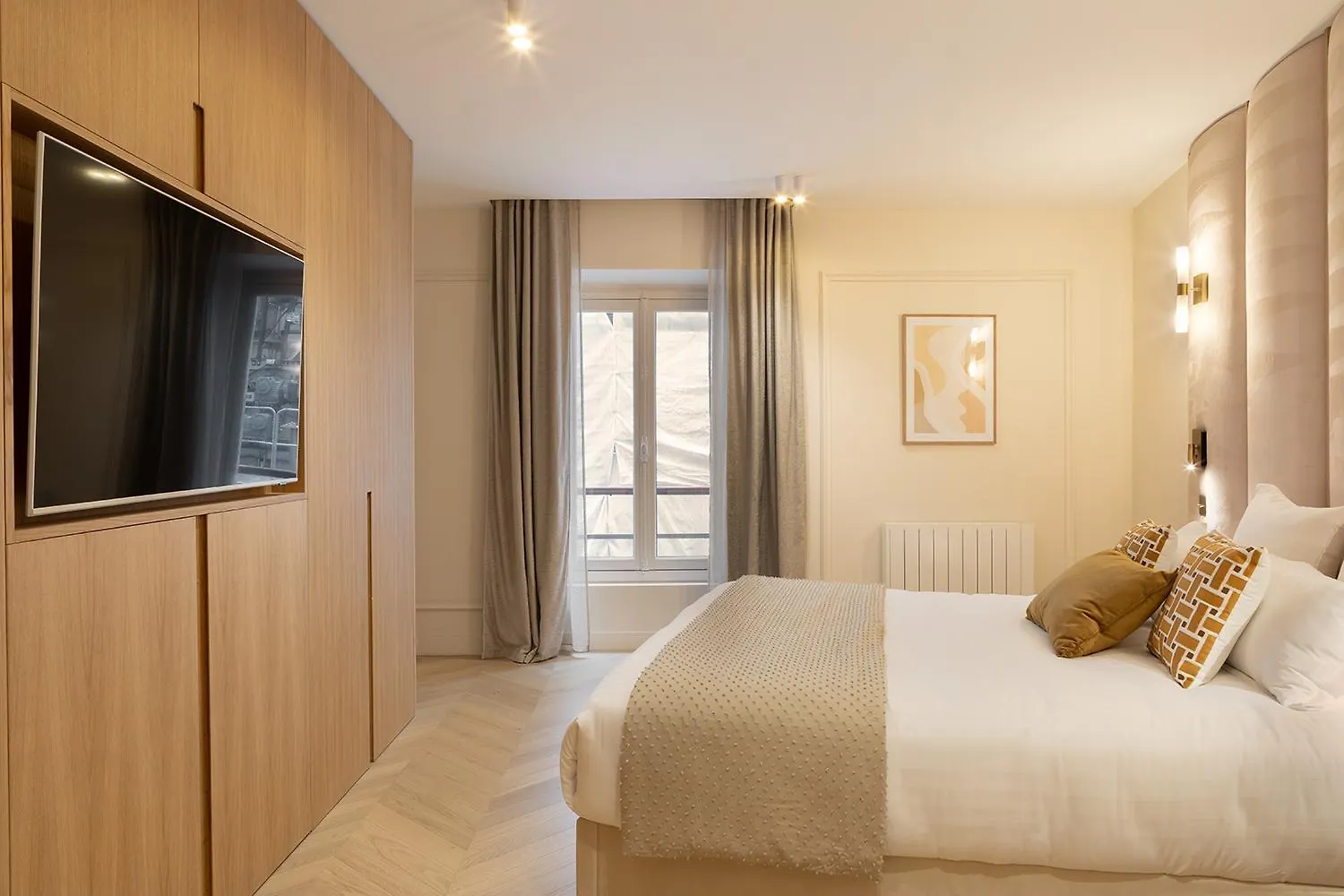 Apartment Pick A Flat's With Services In Opera Paris